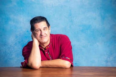 Luís Serrano presenta Foto-Relato